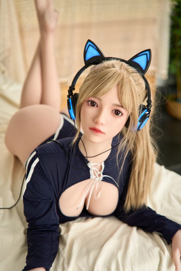 Soft Doll【Lucy Vale】